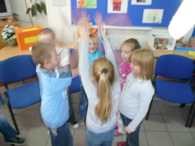 dziebibliotekszkolnych201021.jpg