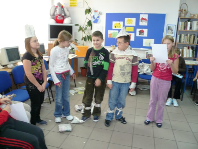 dziebibliotekszkolnych201057.jpg