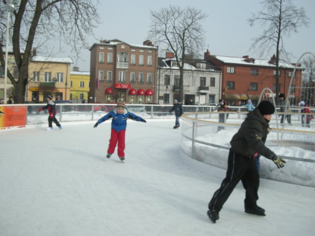 lodowiskoiia201012.jpg