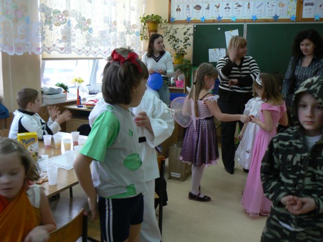 balkarnawaowy2009klasy1c.jpg