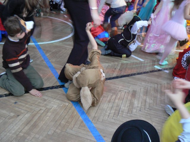 balkarnawaowy2009klasy1c15.jpg