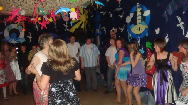 balabsolwentw2009269.jpg