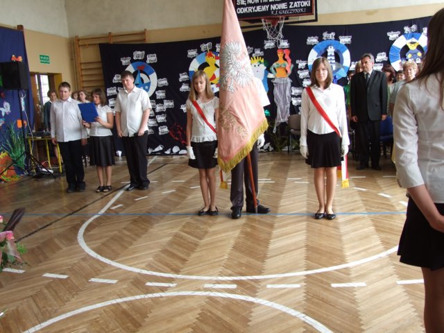 zakoczenierokuszkolnegoczerwiec2009024.jpg