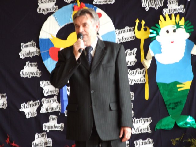 zakoczenierokuszkolnegoczerwiec2009045.jpg