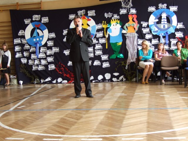 zakoczenierokuszkolnegoczerwiec2009048.jpg