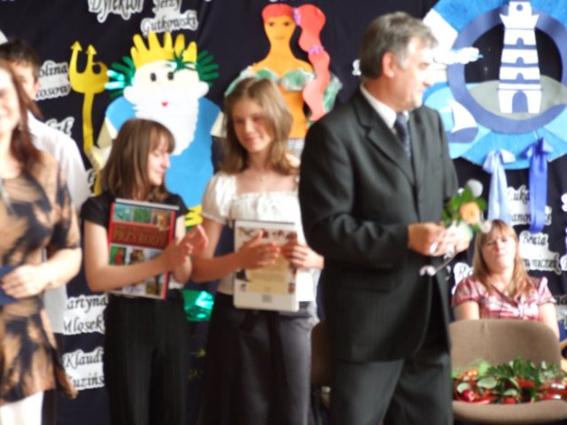 zakoczenierokuszkolnegoczerwiec2009071.jpg