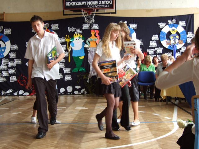 zakoczenierokuszkolnegoczerwiec2009080.jpg