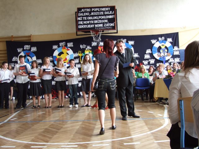zakoczenierokuszkolnegoczerwiec2009114.jpg