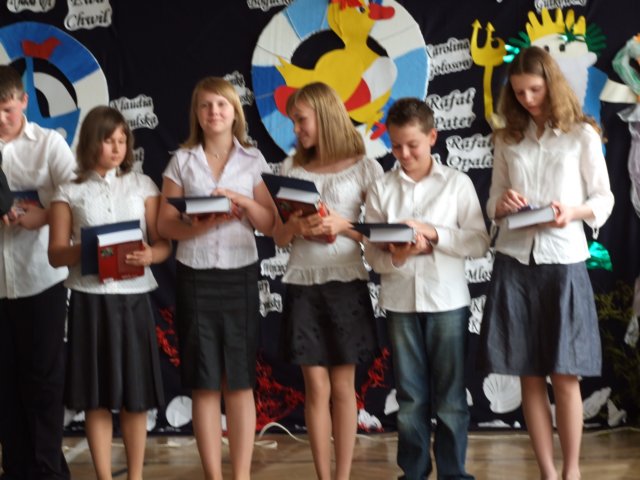 zakoczenierokuszkolnegoczerwiec2009119.jpg