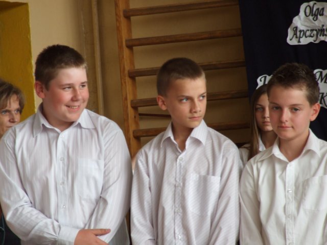 zakoczenierokuszkolnegoczerwiec2009139.jpg