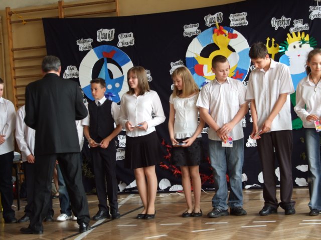 zakoczenierokuszkolnegoczerwiec2009142.jpg