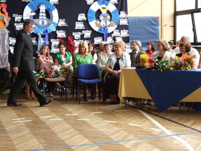 zakoczenierokuszkolnegoczerwiec2009147.jpg