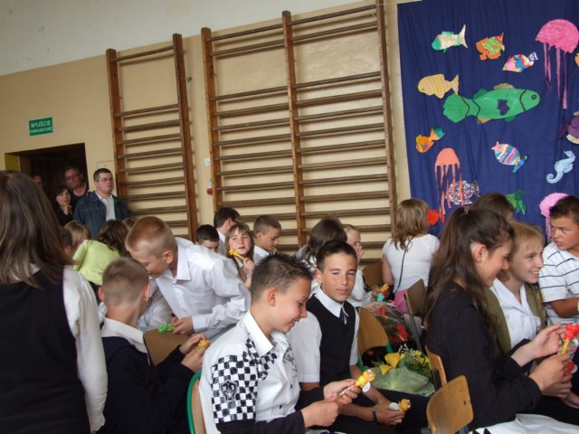 zakoczenierokuszkolnegoczerwiec2009156.jpg