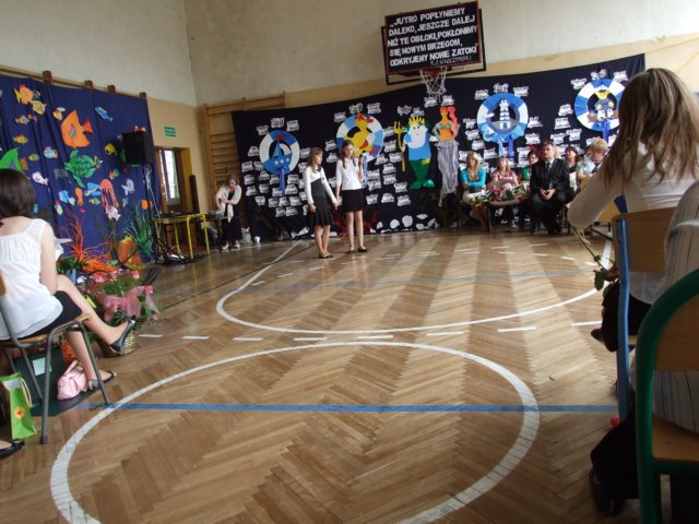 zakoczenierokuszkolnegoczerwiec2009160.jpg