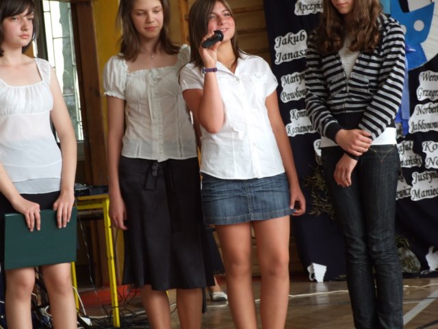 zakoczenierokuszkolnegoczerwiec2009175.jpg