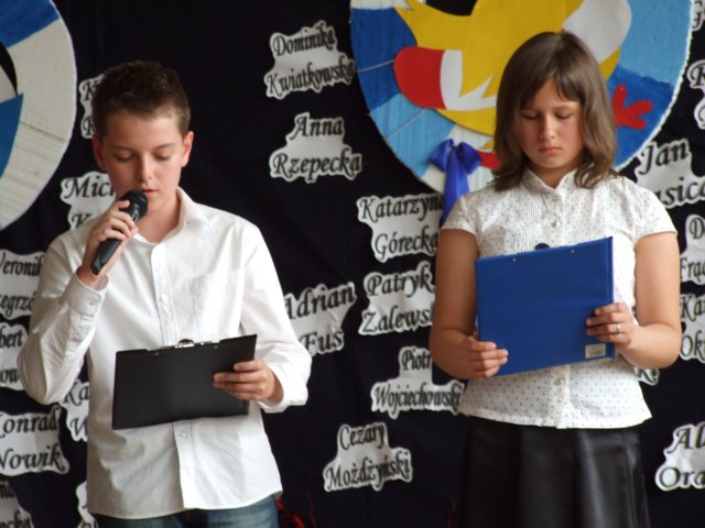 zakoczenierokuszkolnegoczerwiec2009186.jpg