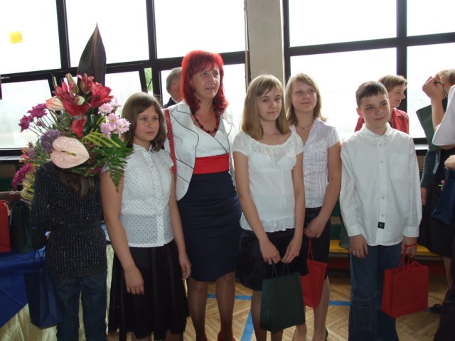 zakoczenierokuszkolnegoczerwiec2009210.jpg