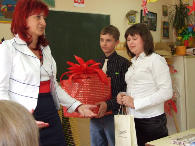 zakoczenierokuszkolnegoczerwiec2009280.jpg