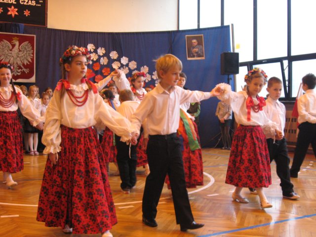 dzieniepodlegoci2010klasy132201117.jpg