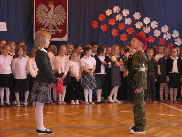 dzieniepodlegoci2010klasy132201125.jpg
