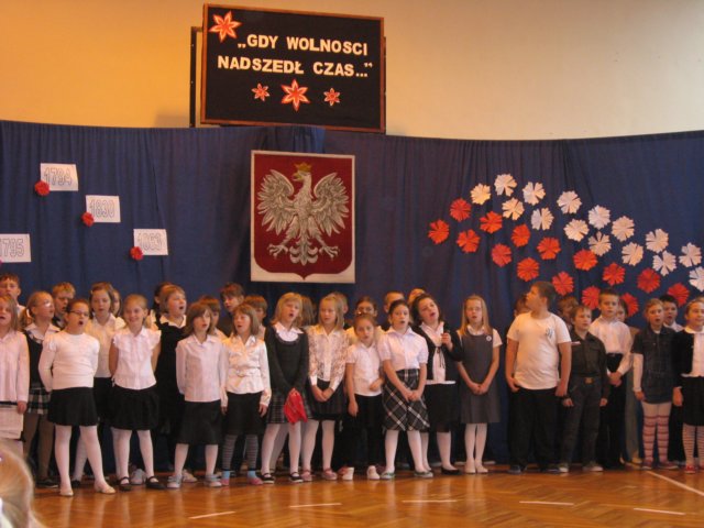 dzieniepodlegoci2010klasy132201138.jpg