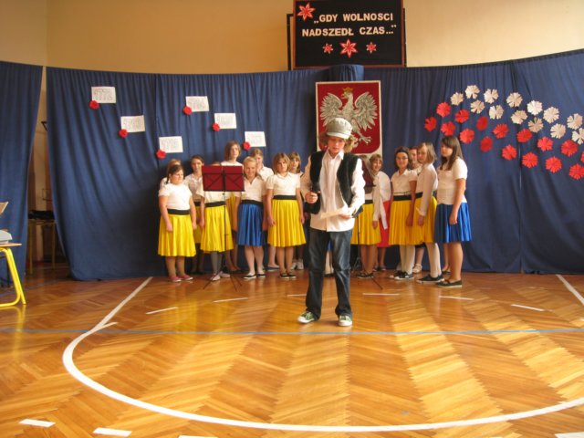 dzieniepodlegoci2010klasy46201113.jpg