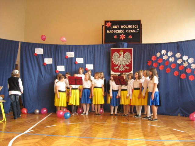 dzieniepodlegoci2010klasy46201114.jpg