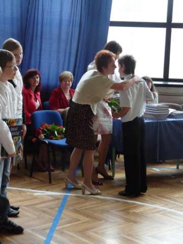 zakonczenierokuszkolnego2009_201025.jpg
