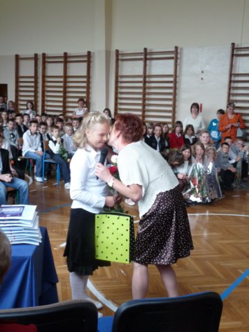 zakonczenierokuszkolnego2009_20103.jpg