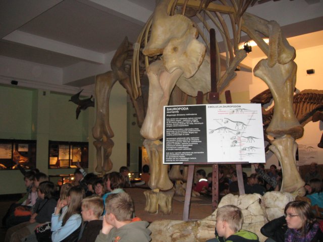 wycieczkadomuzeumewolucjiklasyvcpadziernik201010.jpg