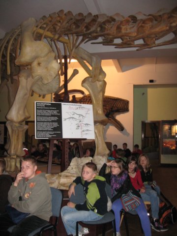 wycieczkadomuzeumewolucjiklasyvcpadziernik201011.jpg