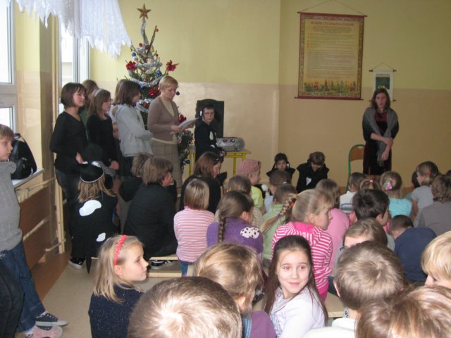 przedstawieniepsyikotywnaszejszkoleklasavcivia22.jpg