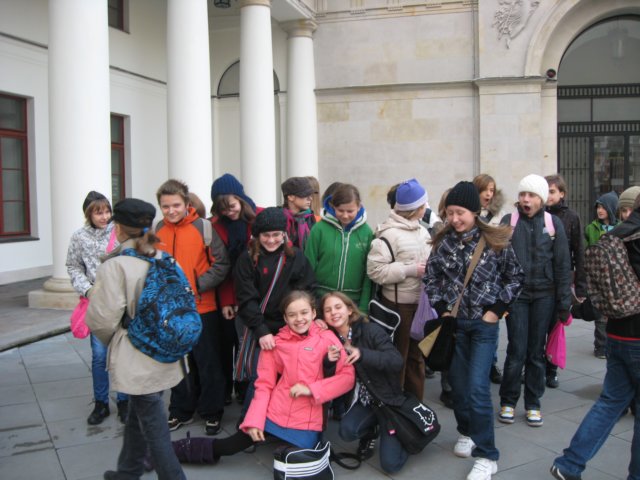 wycieczkadoteatruwielkiegoklasavcivialistopad20102.jpg
