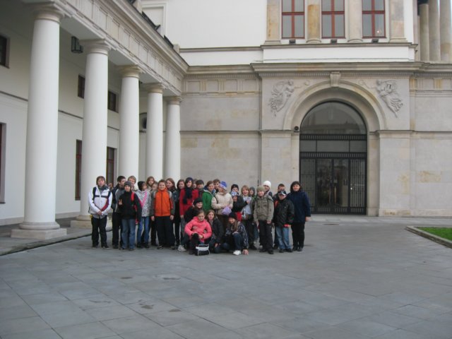 wycieczkadoteatruwielkiegoklasavcivialistopad20104.jpg