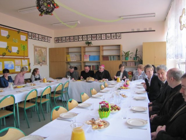 spotkaniezbiskupem16marca201171.jpg