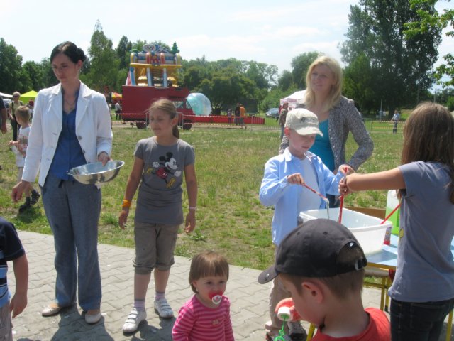 dniboniavi201110.jpg
