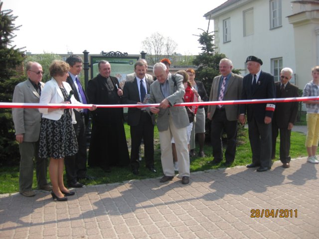 iv2011otwarcieciekihist53.jpg
