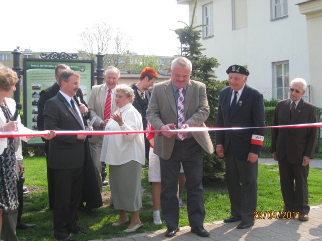 iv2011otwarcieciekihist56.jpg