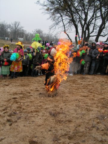 powitaniewiosny2011klasyiiii17.jpg