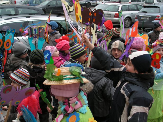 powitaniewiosny2011klasyiiii6.jpg