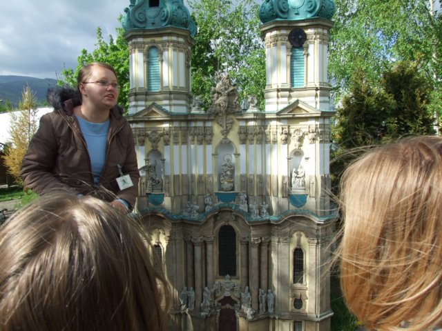 hmuzeumminiatur12v201110.jpg