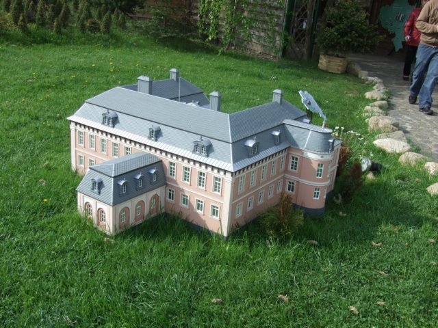 hmuzeumminiatur12v20113.jpg