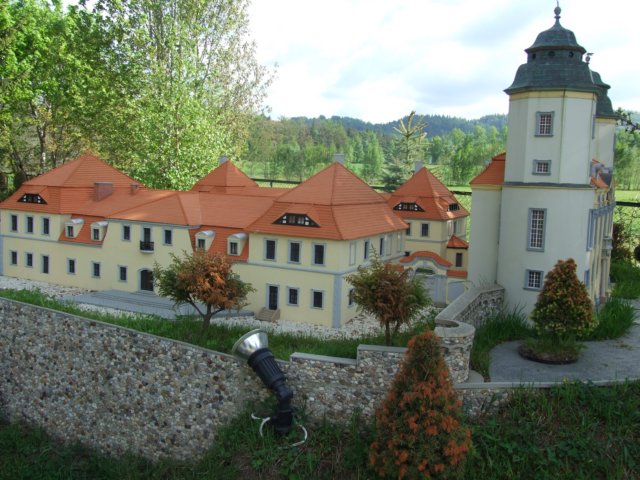 hmuzeumminiatur12v201152.jpg