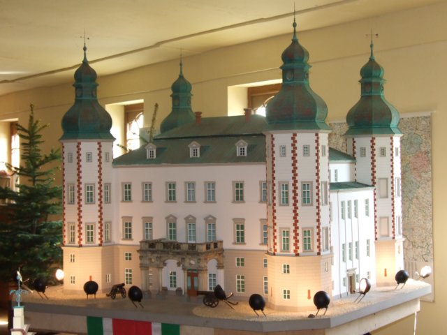 hmuzeumminiatur12v201175.jpg