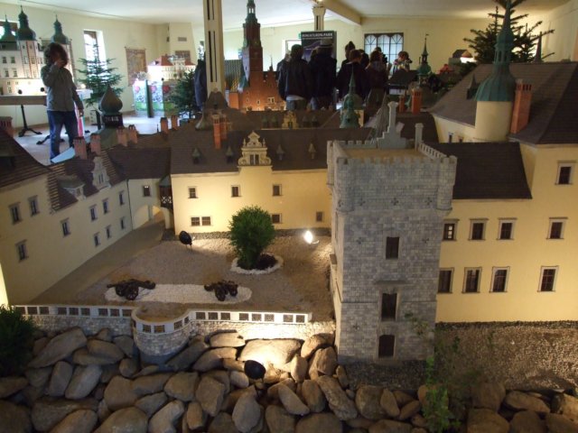 hmuzeumminiatur12v201180.jpg