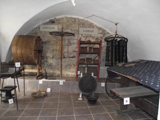 hzameklubowniaiv201164.jpg