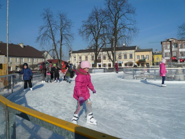 lodowiskowboniu20112.jpg