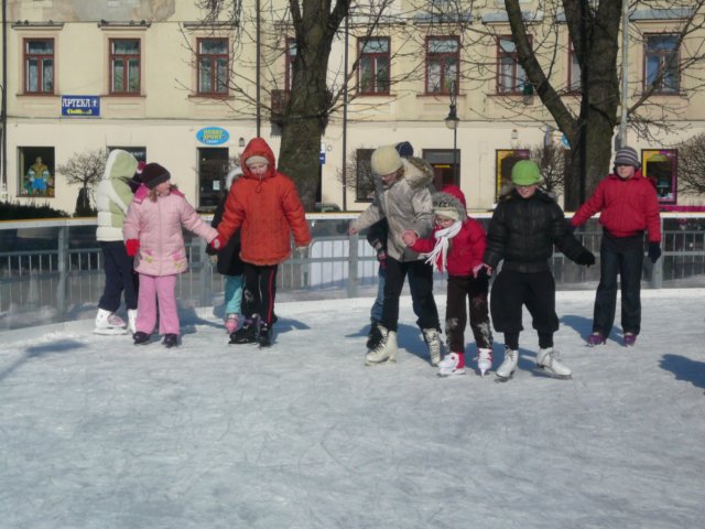 lodowiskowboniu201127.jpg