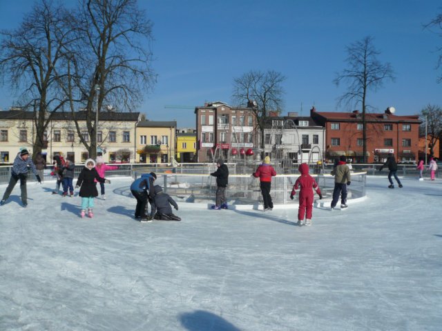 lodowiskowboniu20116.jpg