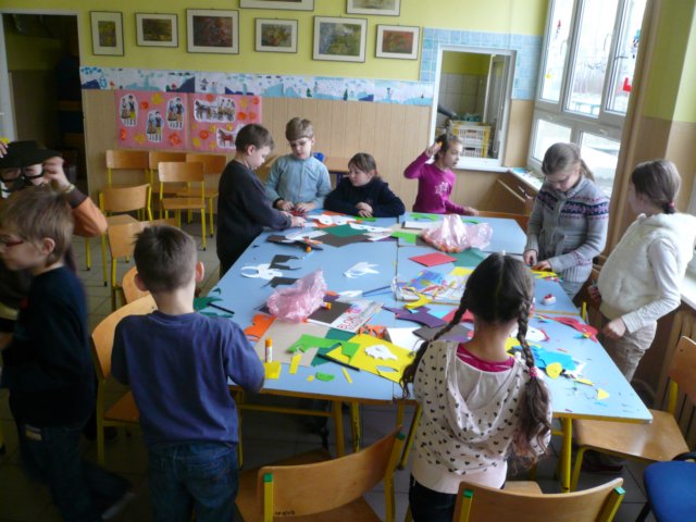 wykonywaniemasekkarnawaowych201112.jpg